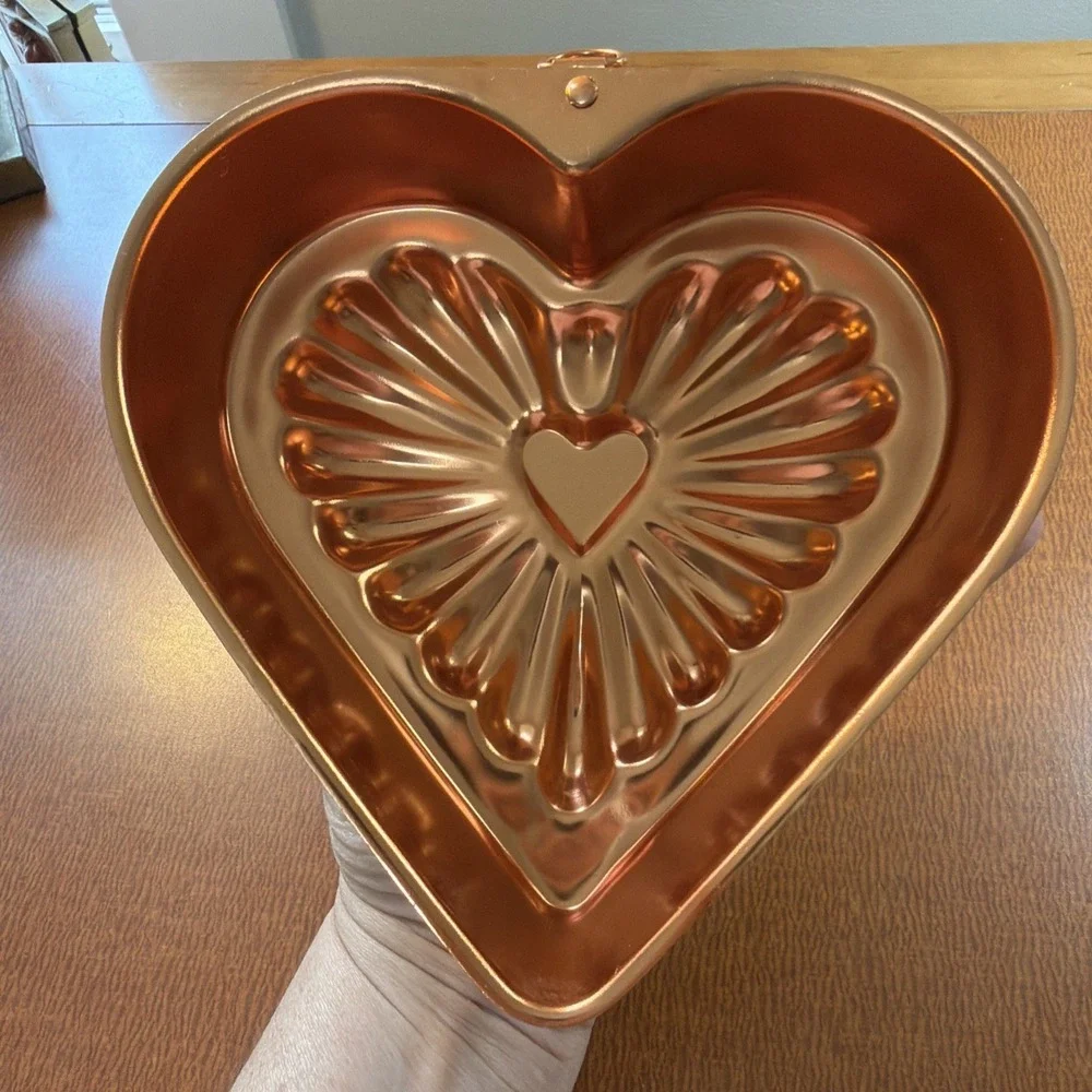 Vtg 1960's Heart Jello Mold 2 3/4 Cups Copper Cake Pan/Kitchen Wall Hanging